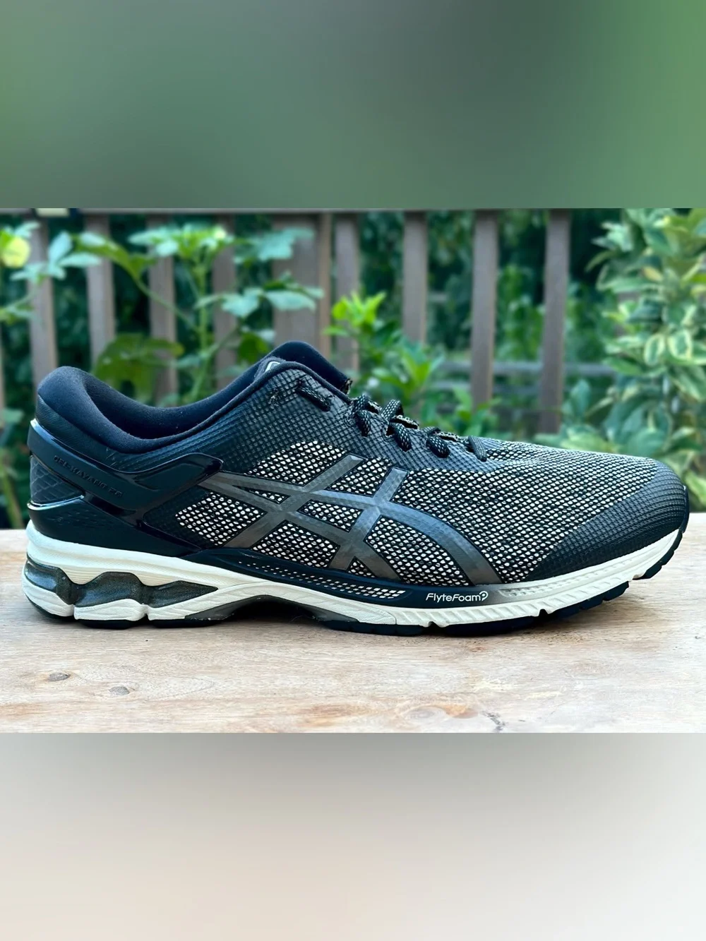 ASICS Gel-Kayano 26 Men’s Size 14 Black White Running Shoes 1011A730
